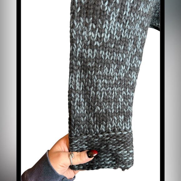 J Crew Vintage Hand-Stitched Black Blue 99% Wool Pullover Sweater Size XL - Picture 2 of 4